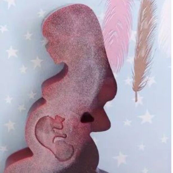 Mother with Child Pregnancy Candle - Picture 2 of 2